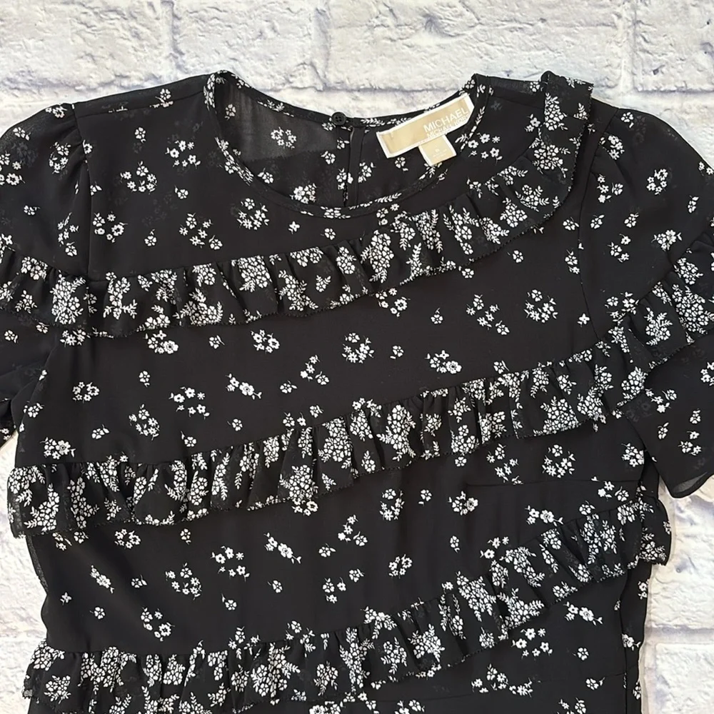 Michael Kors Floral Tiered Ruffle Dress Short Sleeve Black and White Size 6